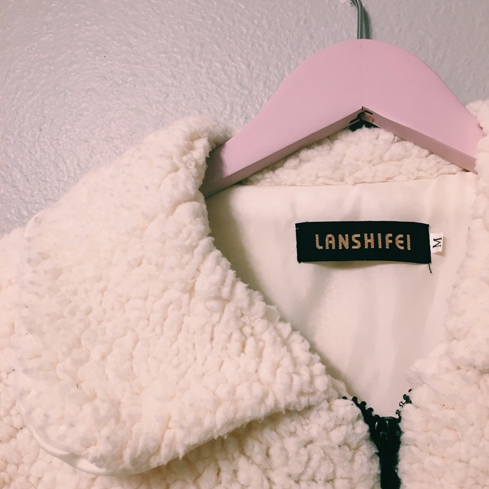 WHITE FLUFFY JACKET- SILK LINED